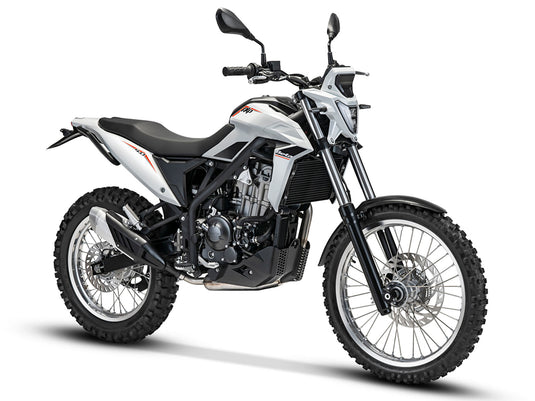 2026 Beta Alp 4.0-White - front three-quarter studio view