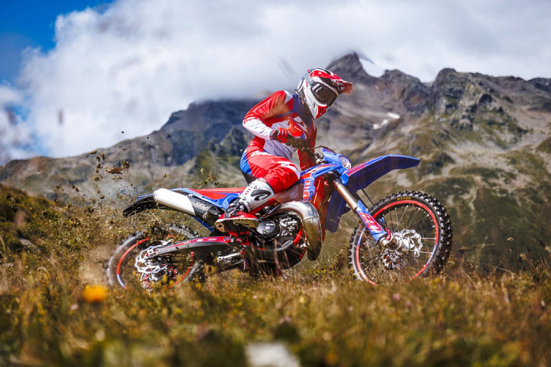 Load image into Gallery viewer, 2026 Beta 300 RR Race 2-Stroke
