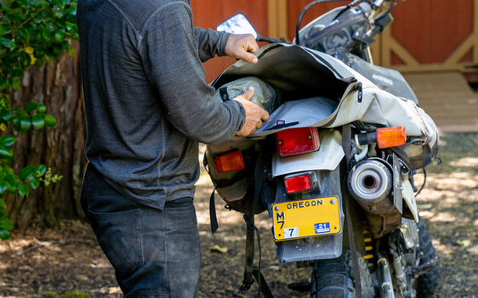 Giant Loop Coyote Saddlebags - Vamoose Gear Luggage