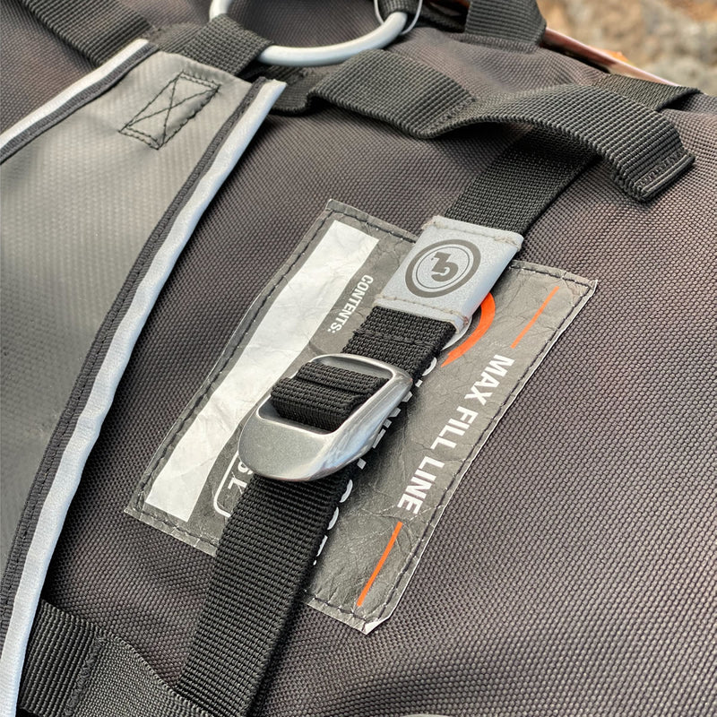 Load image into Gallery viewer, Giant Loop Cinch Straps - Vamoose Gear Luggage
